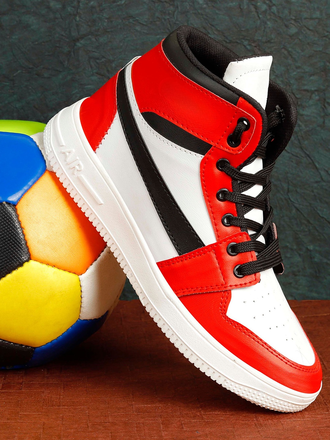 

Overstar Men High-Top Sneakers, Red