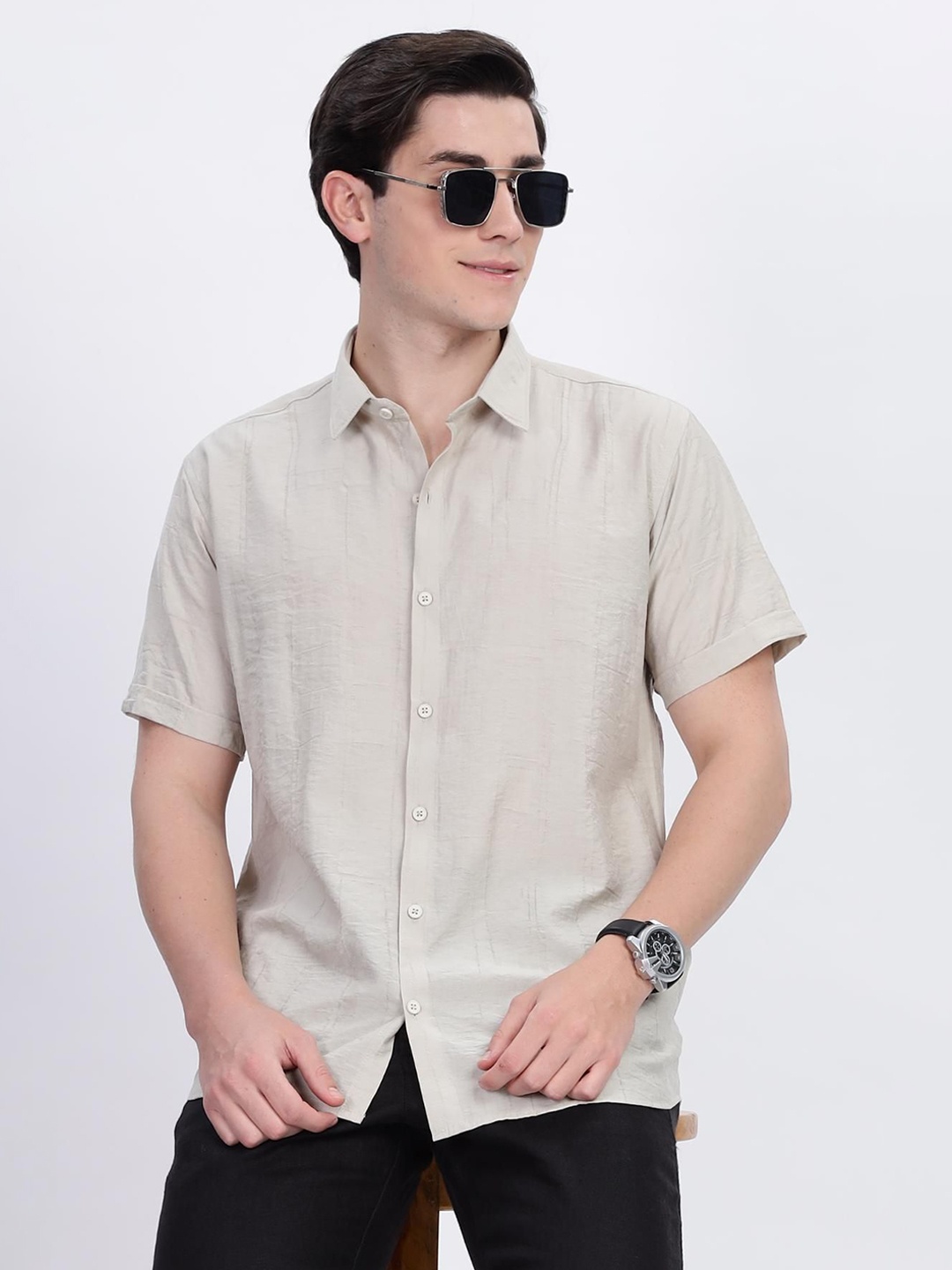 

COLOR HUNT Men Comfort Spread Collar Casual Shirt, Grey