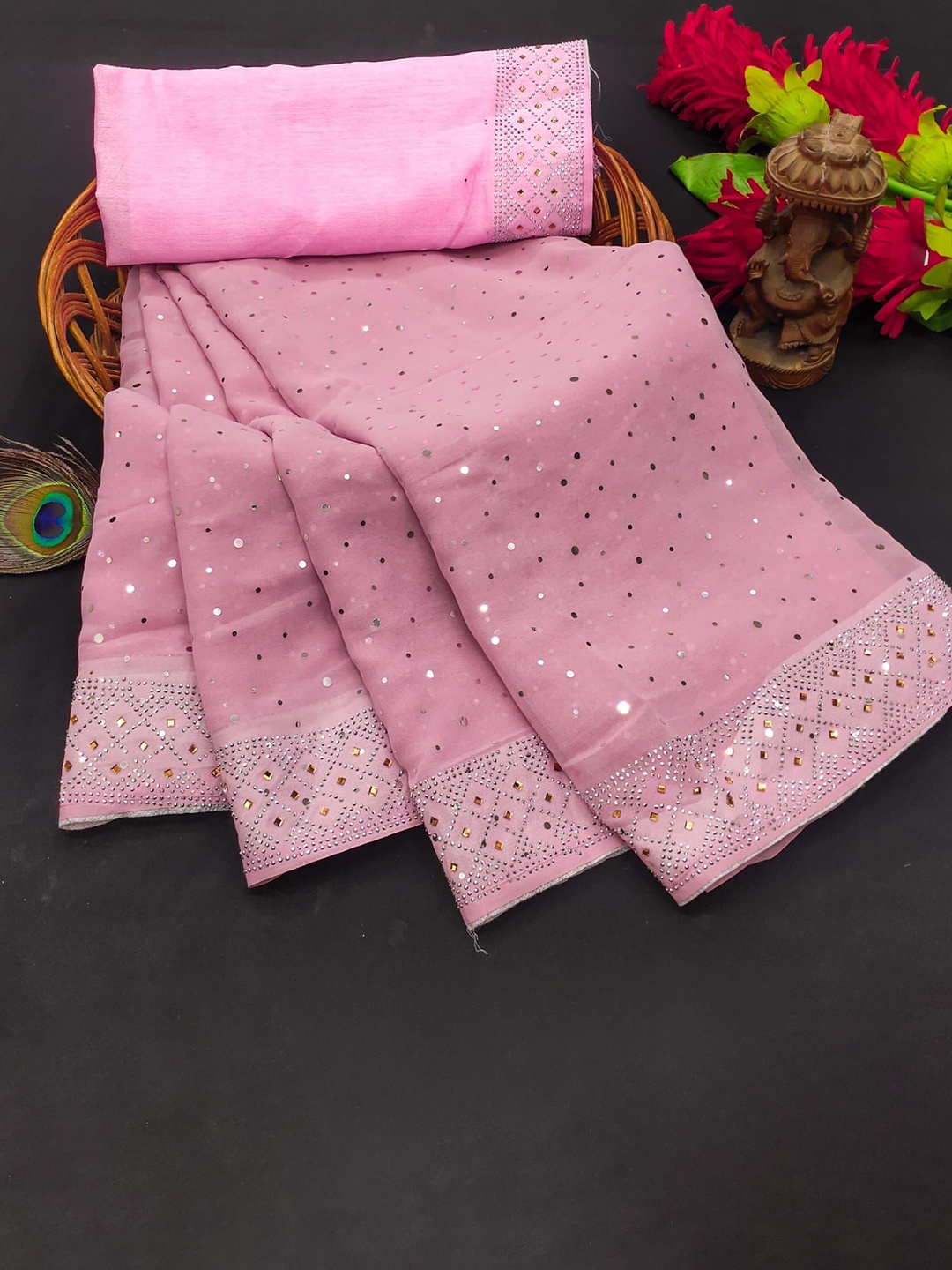 

KEERAT FASHION Beads & Stones Embellished Saree, Pink