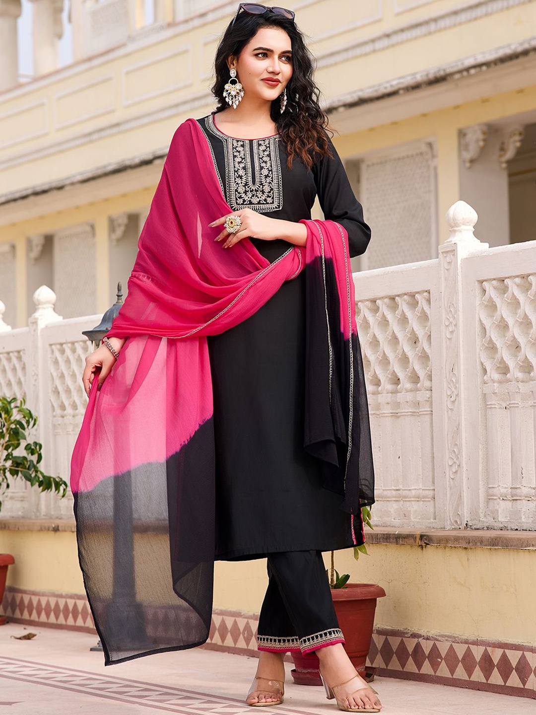 

Moda Rapido Ethnic Motifs Yoke Design Sequinned Round Neck Kurta with Trousers & Dupatta, Black