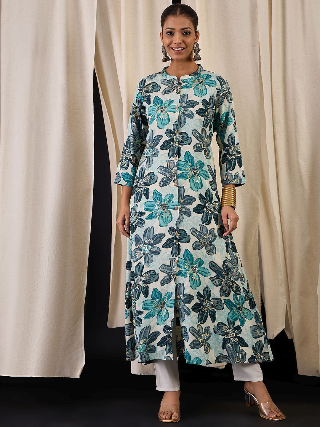 

Anouk Floral Printed Mandarin Collar A-Line Kurta With Trousers, Blue