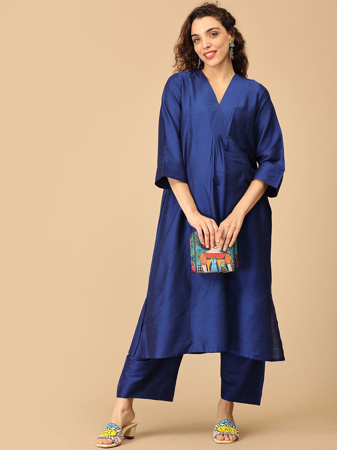 

The Mom Store Pleated Raw Silk V-Neck A-Line Kurta With Trousers, Blue
