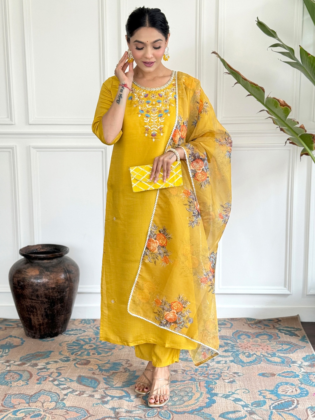

BAESD Embroidered Thread Work Chanderi Silk Straight Kurta With Trousers And Dupatta, Yellow
