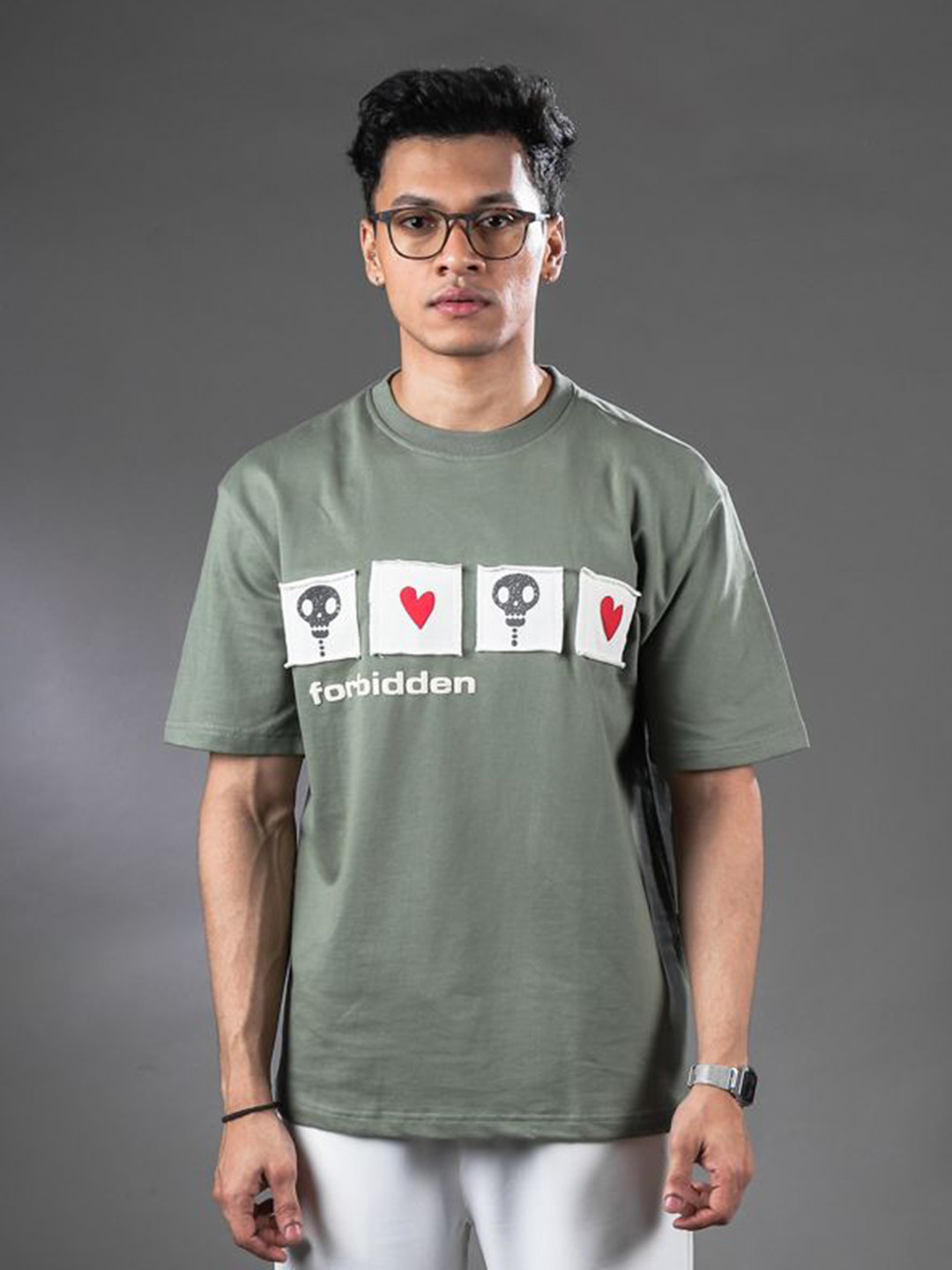 

The Forbidden Fruit Men Applique T-shirt, Red