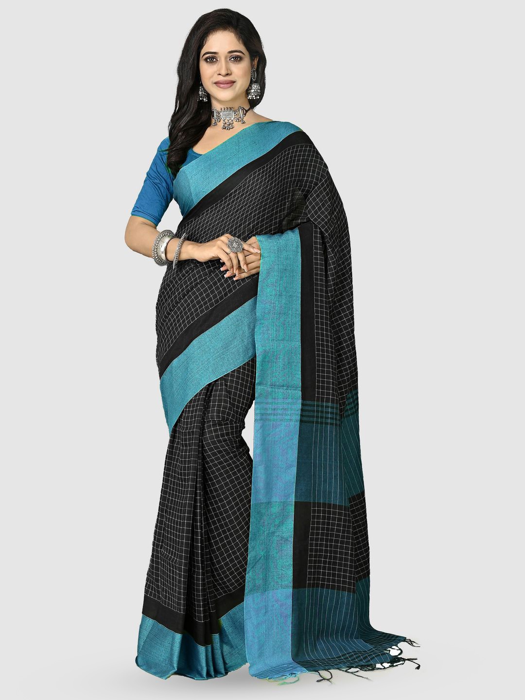 

Crochetin Checked Handloom Saree, Black