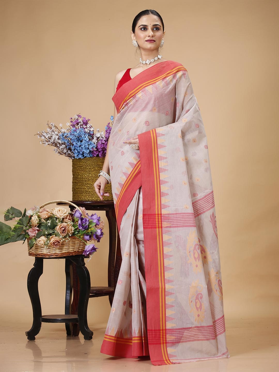 

SLAGHA Woven Design Pure Cotton Taant Saree, Beige