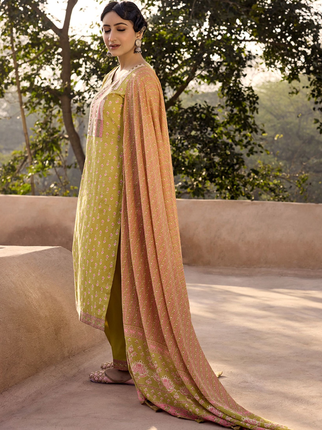 

WOMEN PLUS Floral Printed Thread Work Pure Cotton Straight Kurta with Trousers & Dupatta, Yellow