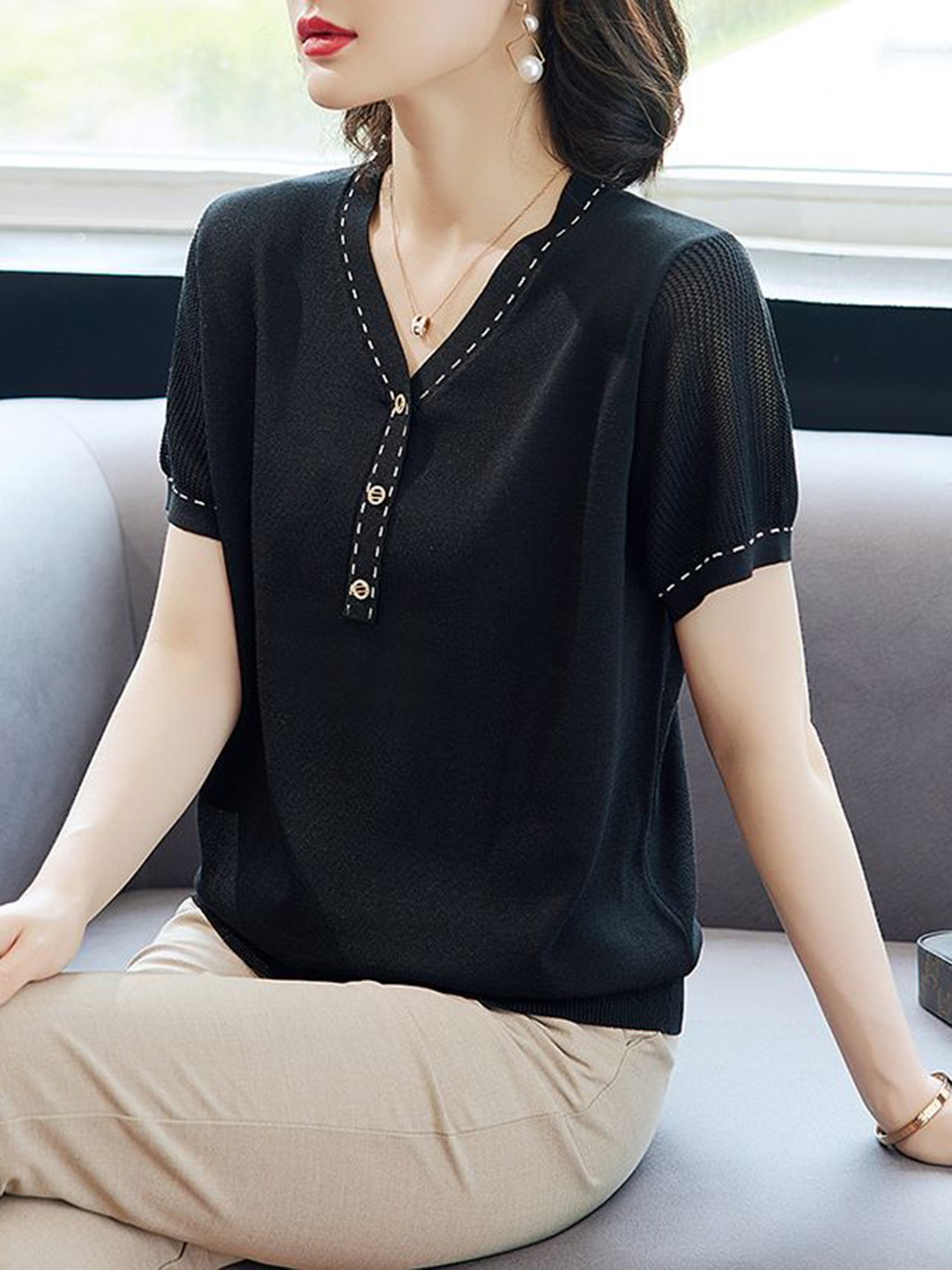 

StyleCast Women V-Neck T-shirt, Black