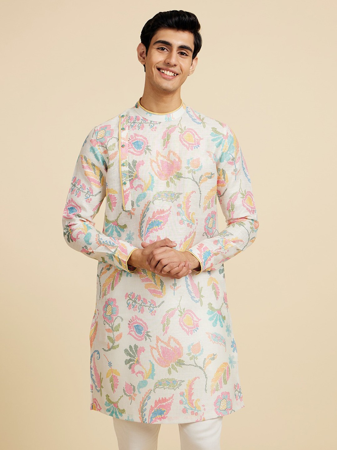 

Diwas by Manyavar Floral Printed Mandarin Collar Cotton Kurta, Cream