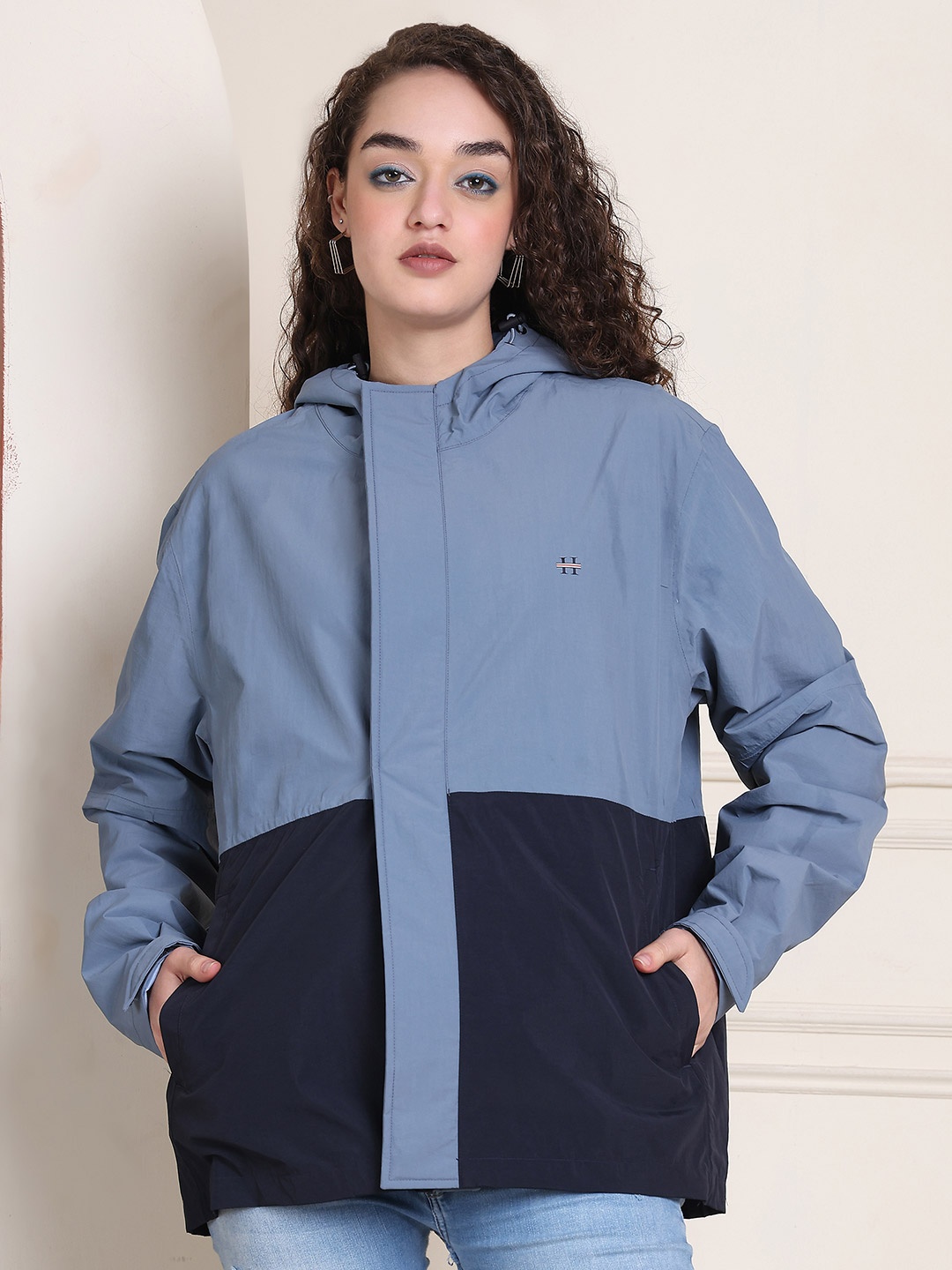 

HOUSE OF VEDAS Women Colourblocked Windcheater and Water Resistant Outdoor Sporty Jacket with Embroidered, Blue