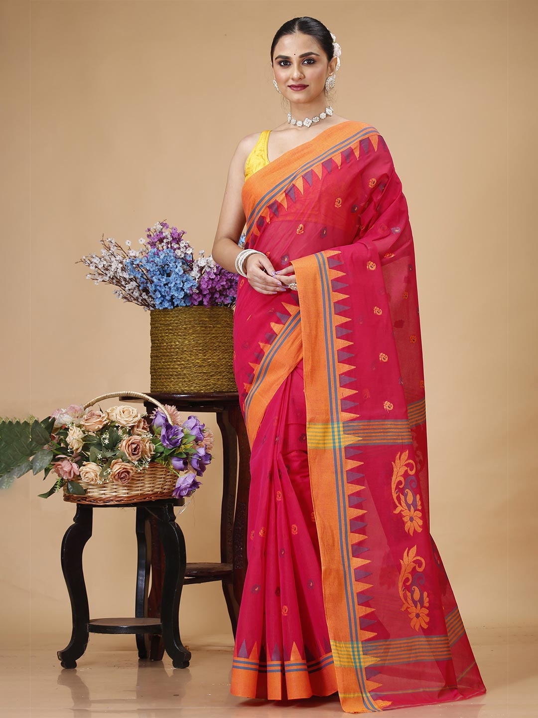 

SLAGHA Woven Design Pure Cotton Taant Saree, Pink