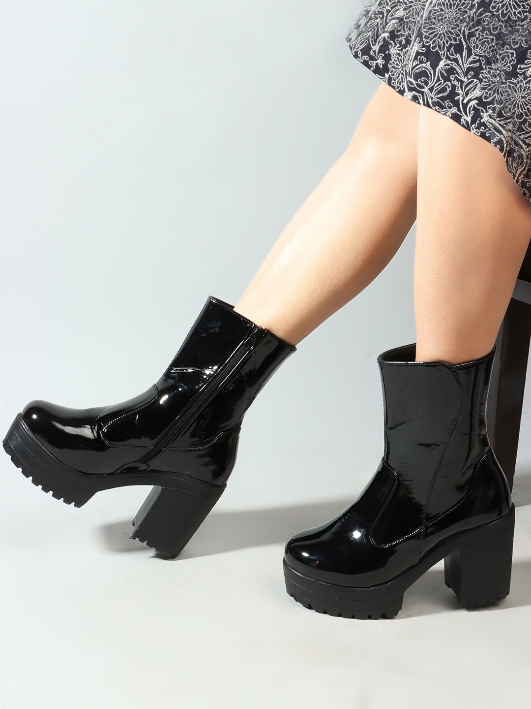 

Kliev Paris Women Ankle Length Heeled Boots, Black
