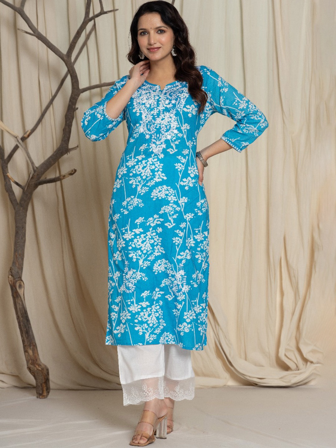 

Samhitas Floral Embroidered Notch Neck Cotton Straight Kurta With Trousers, Blue