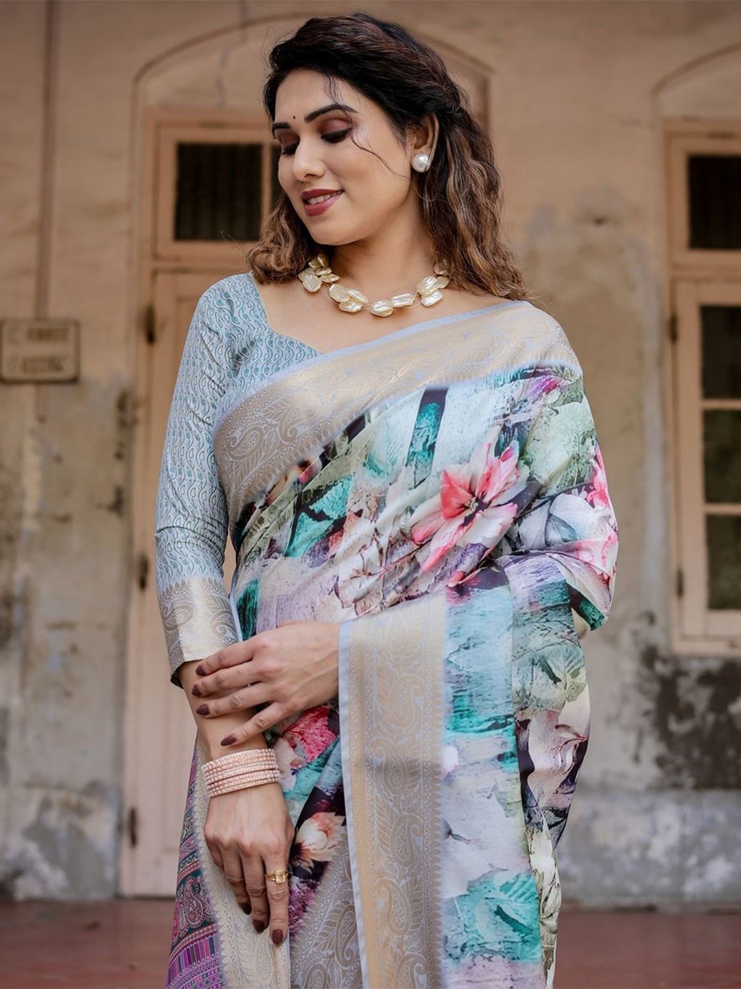

ALMAARI FASHION Woven Design Printed Pure Silk Tussar Saree, Blue