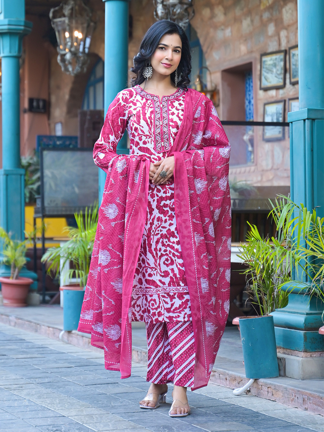 

all about you Ethnic Motifs Printed Pure Cotton Straight Kurta with Trousers & Dupatta, Pink