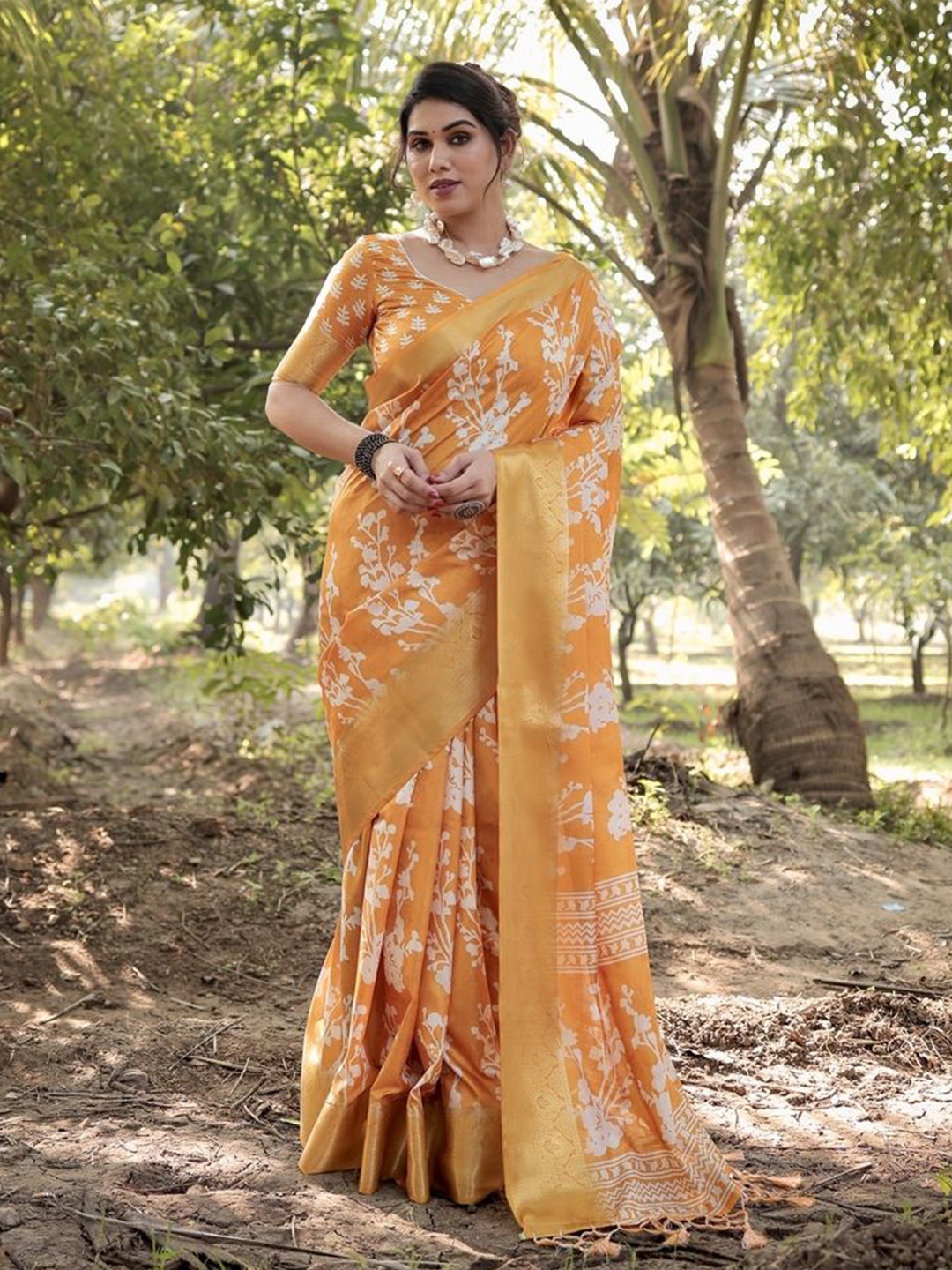 

ALMAARI FASHION Floral Printed Pure Silk Tussar Saree, Yellow