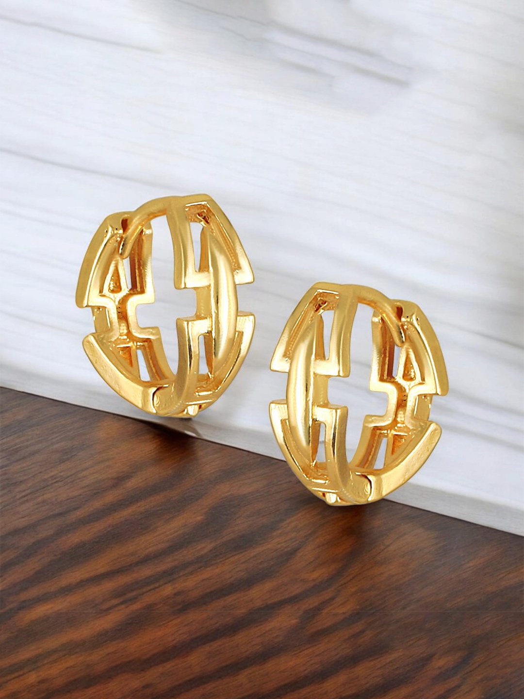 

DIVASTRI Gold-Plated Contemporary Hoop Earrings