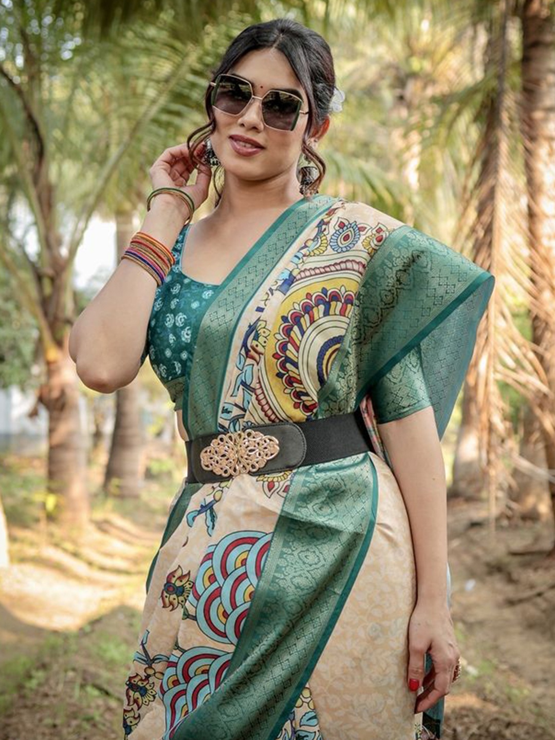 

ALMAARI FASHION Ethnic Motifs Zari Pure Silk Banarasi Saree, Green