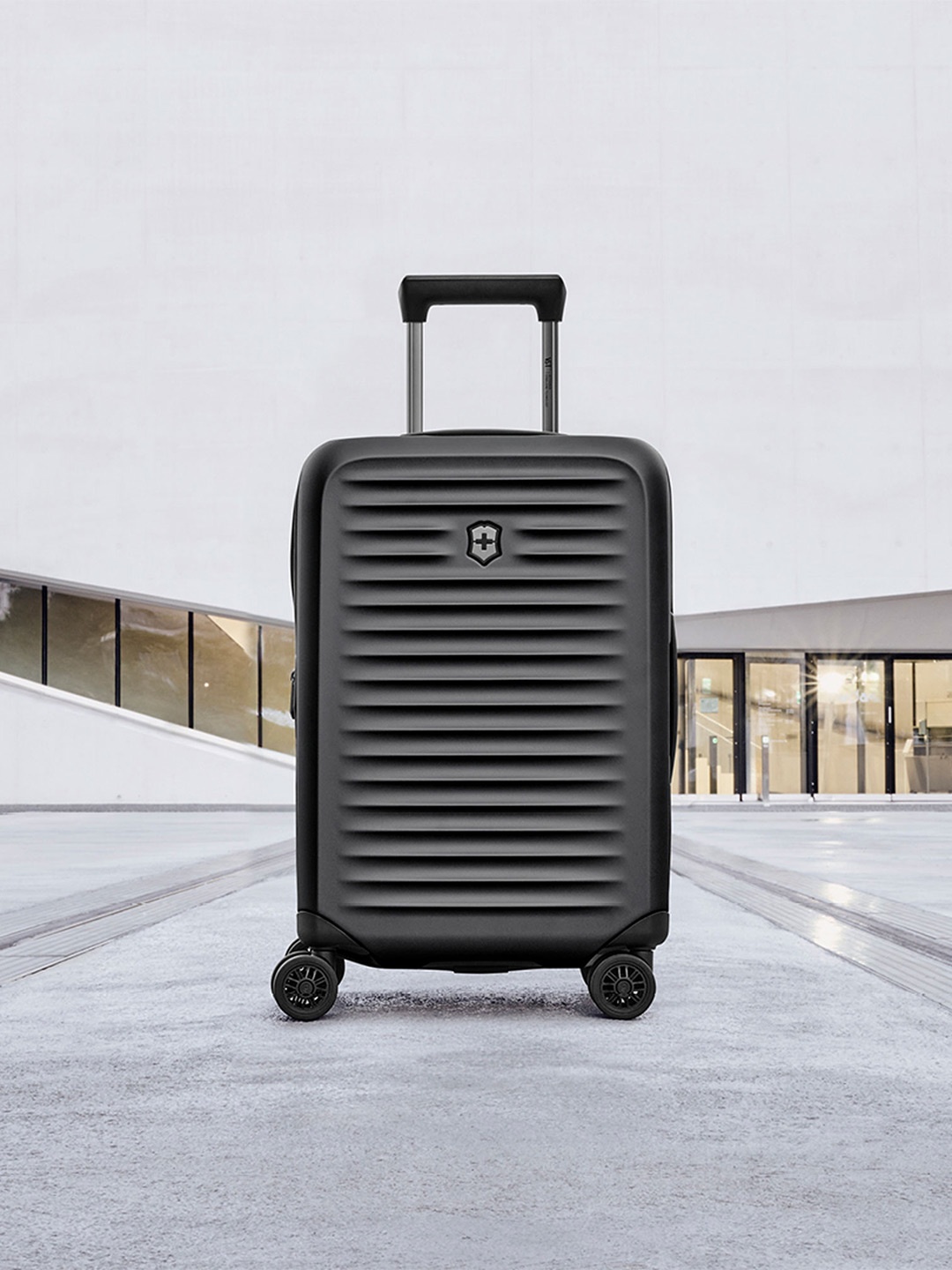 

Victorinox Airox Advanced Textured Hard-Sided Cabin Trolley Bag, Black