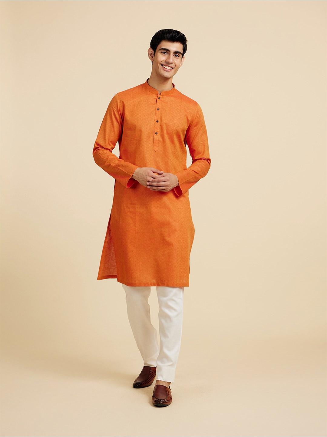 

Diwas by Manyavar Mandarin Collar Cotton Thread Work Straight Kurta, Orange