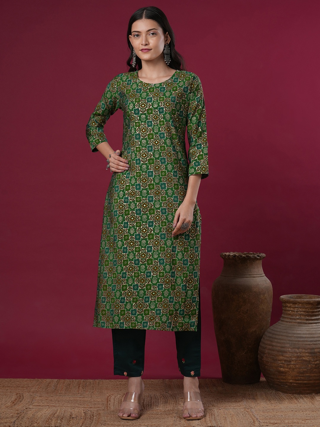 

FASHOR Floral Printed Round Neck Straight Kurta, Green