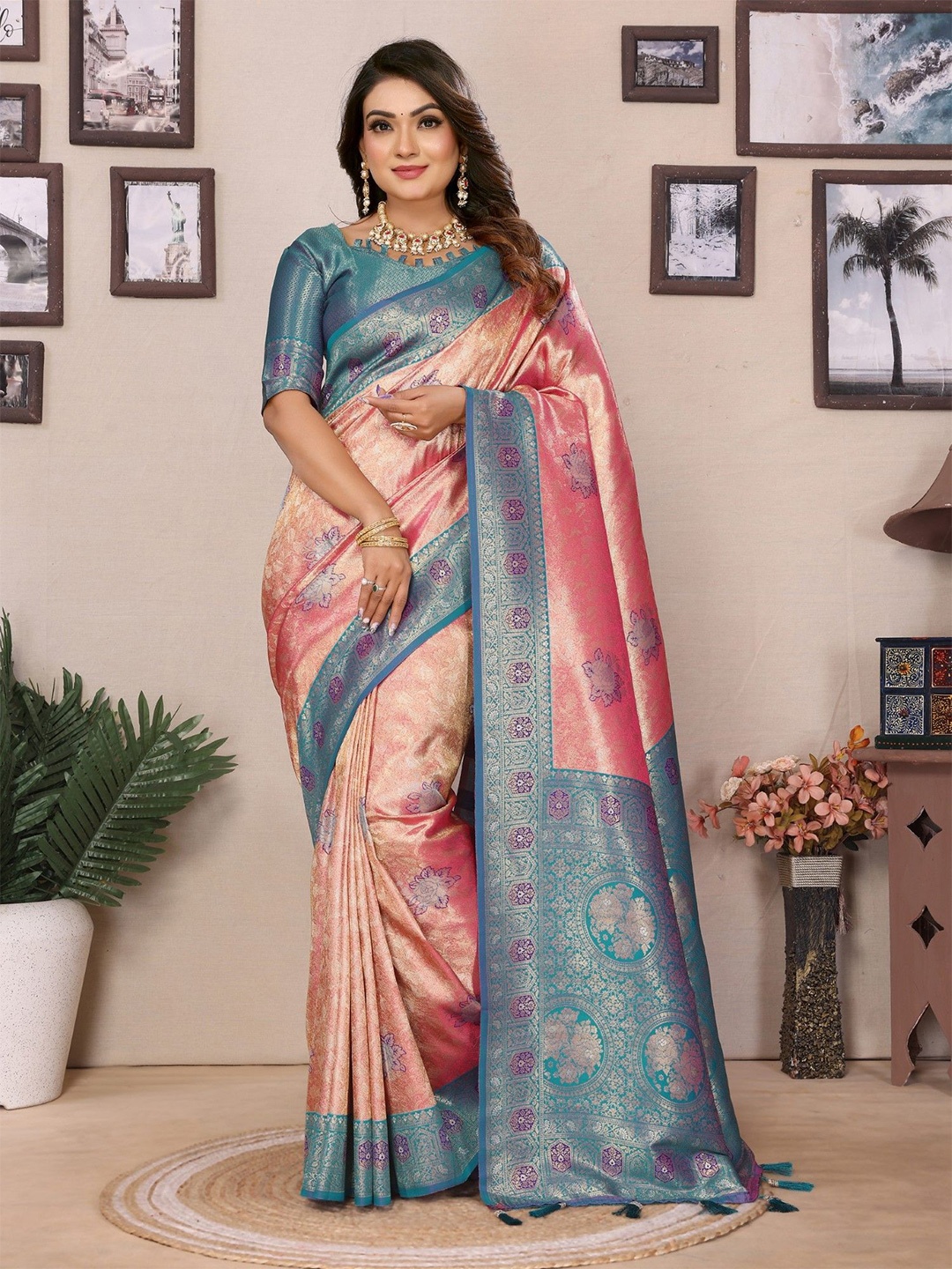 

LeeliPeeri Designer Woven Design Zari Tissue Banarasi Saree, Peach