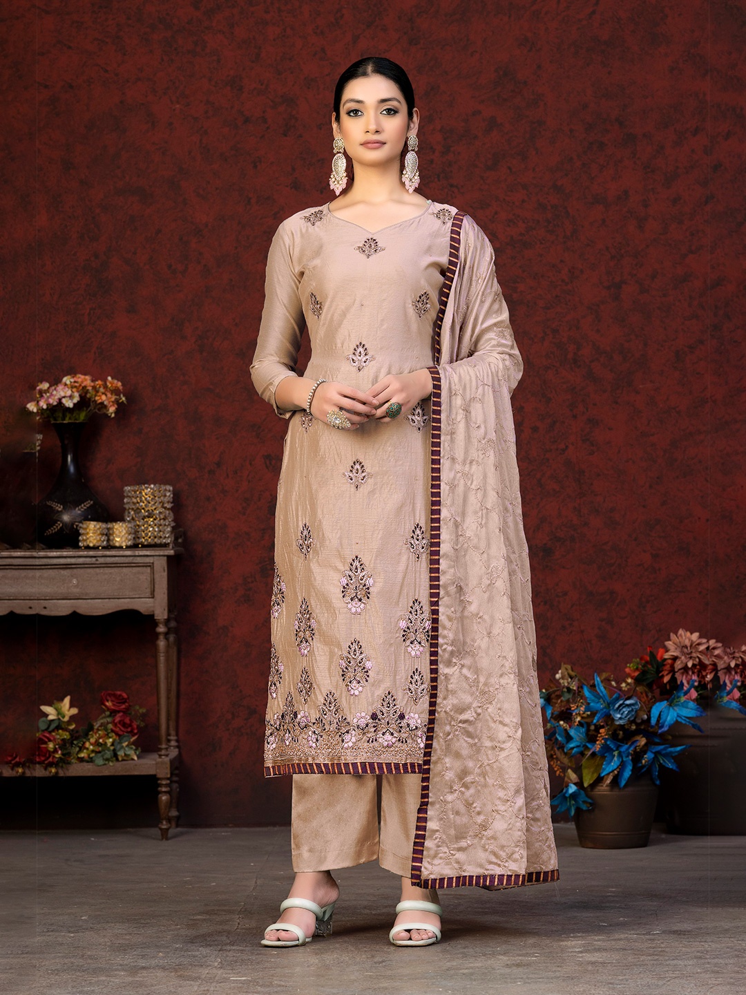 

SHADOW & SAINING Floral Embroidered Zari Work Unstitched Dress Material, Brown