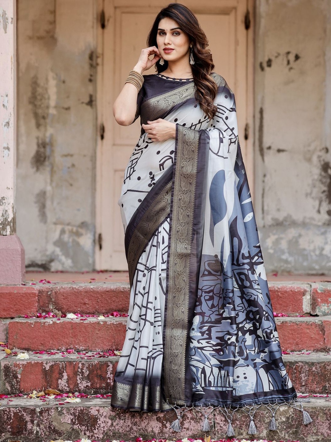 

ALMAARI FASHION Abstract Printed Pure Silk Tussar Saree, White