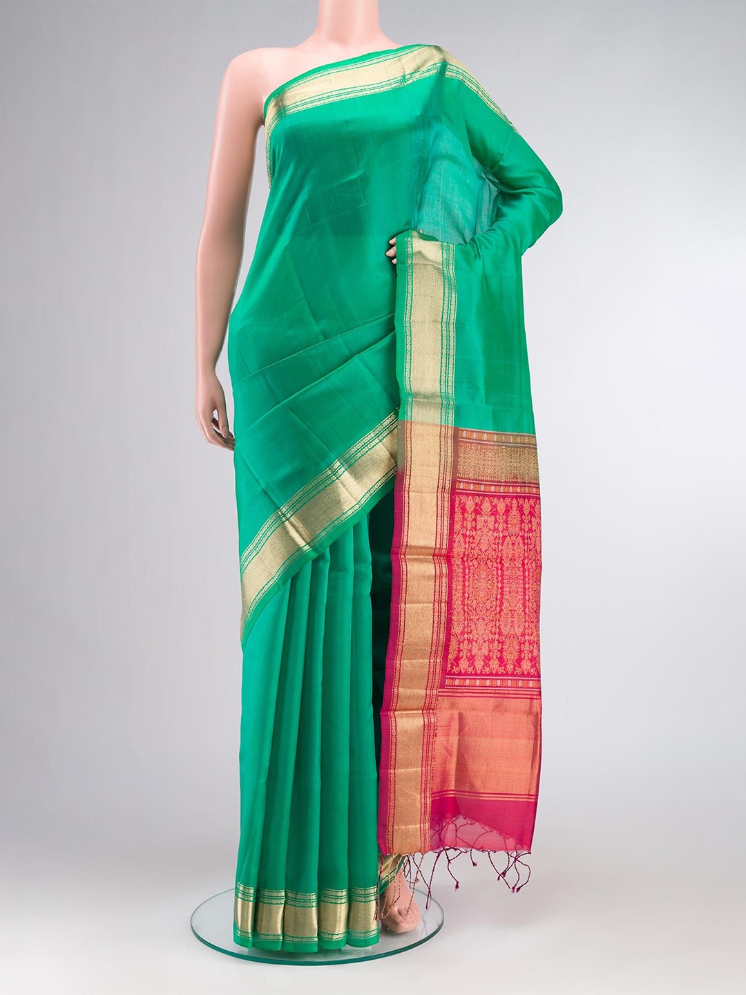 

Nalli Zari Pure Silk Saree, Green