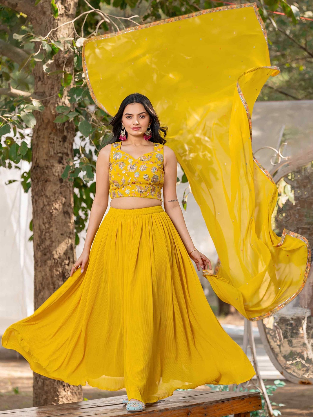 

TextileNow Floral Embroidered Sequinned Ready to Wear Lehenga With Blouse & Dupatta, Yellow
