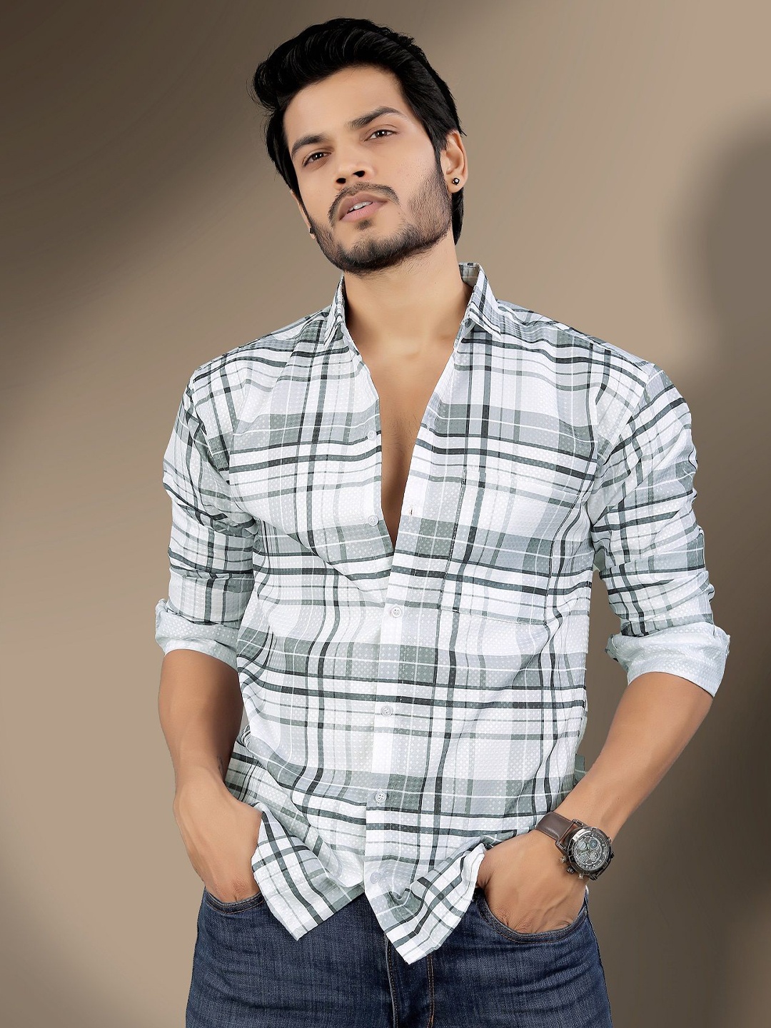 

Metronaut Men Tartan Checks Opaque Checked Casual Shirt, Grey