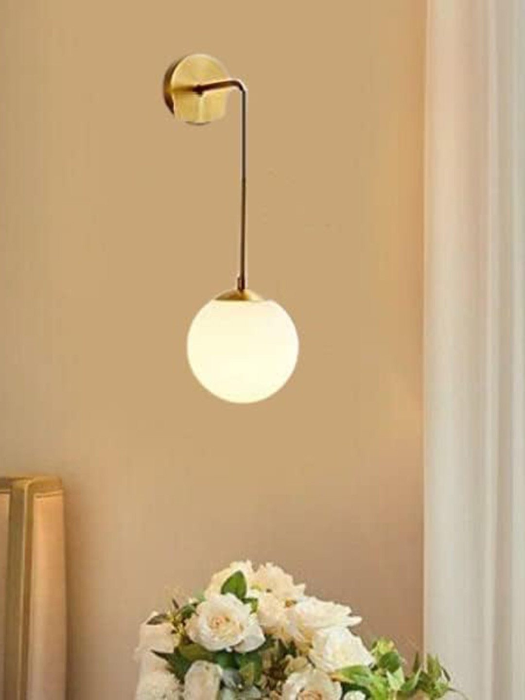 

KINIS Gold-Toned & White Metal Spherical Shaped Wall Lamp