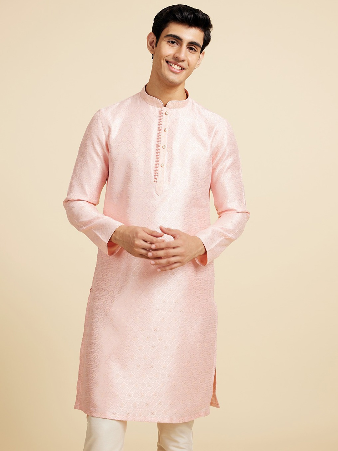 

Diwas by Manyavar Ethnic Motifs Woven Design Mandarin Collar Straight Kurta, Pink