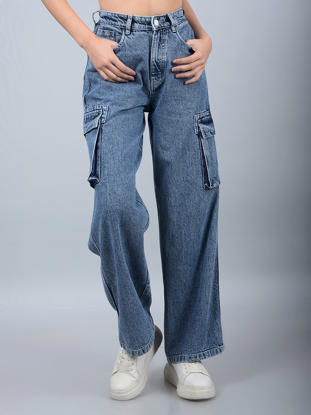 

Crimsoune Club Women Heavy Fade Stretchable Jeans, Blue
