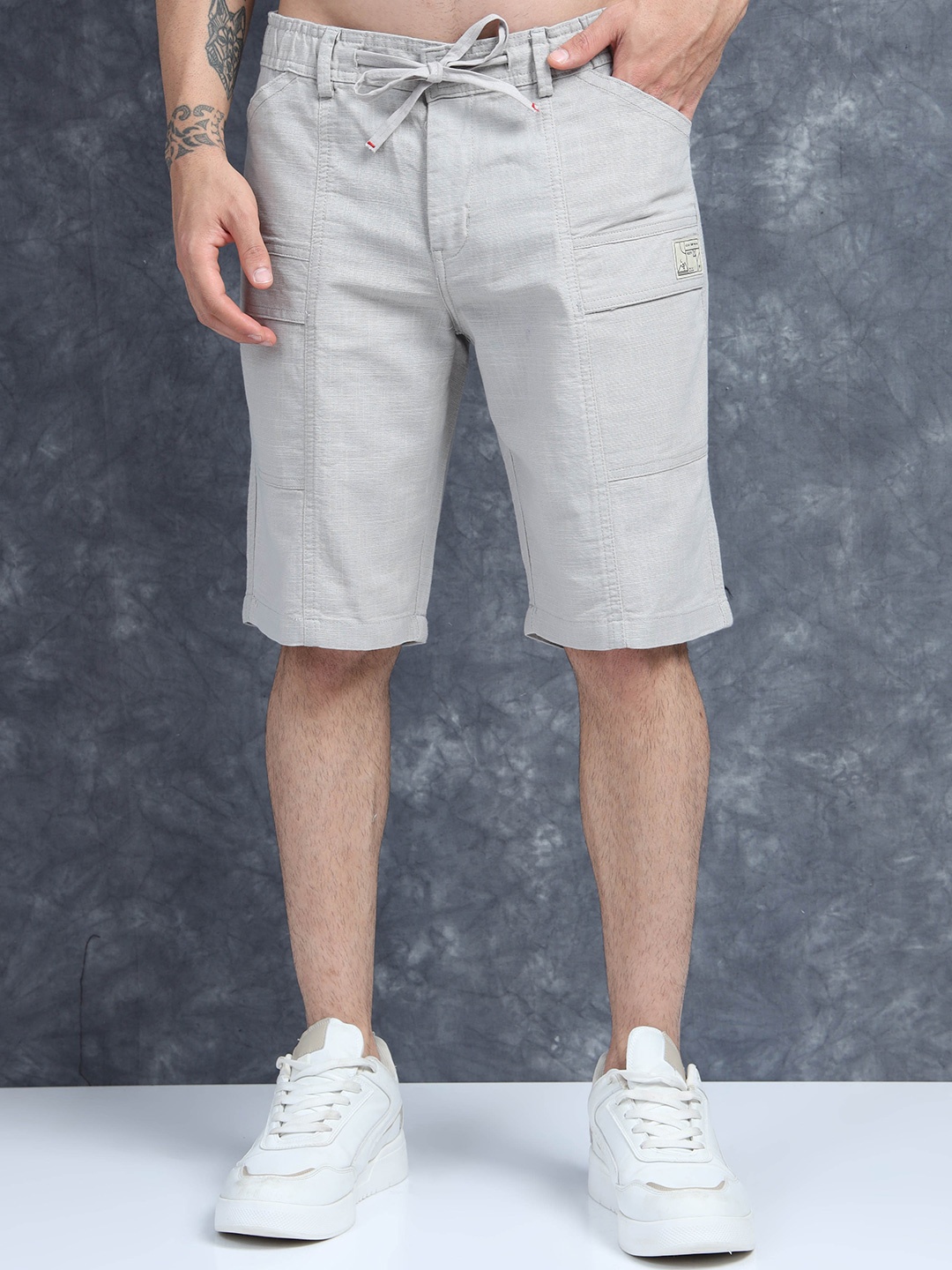 

The Roadster Lifestyle Co Relaxed-Fit Mid Rise Skater Shorts, Grey