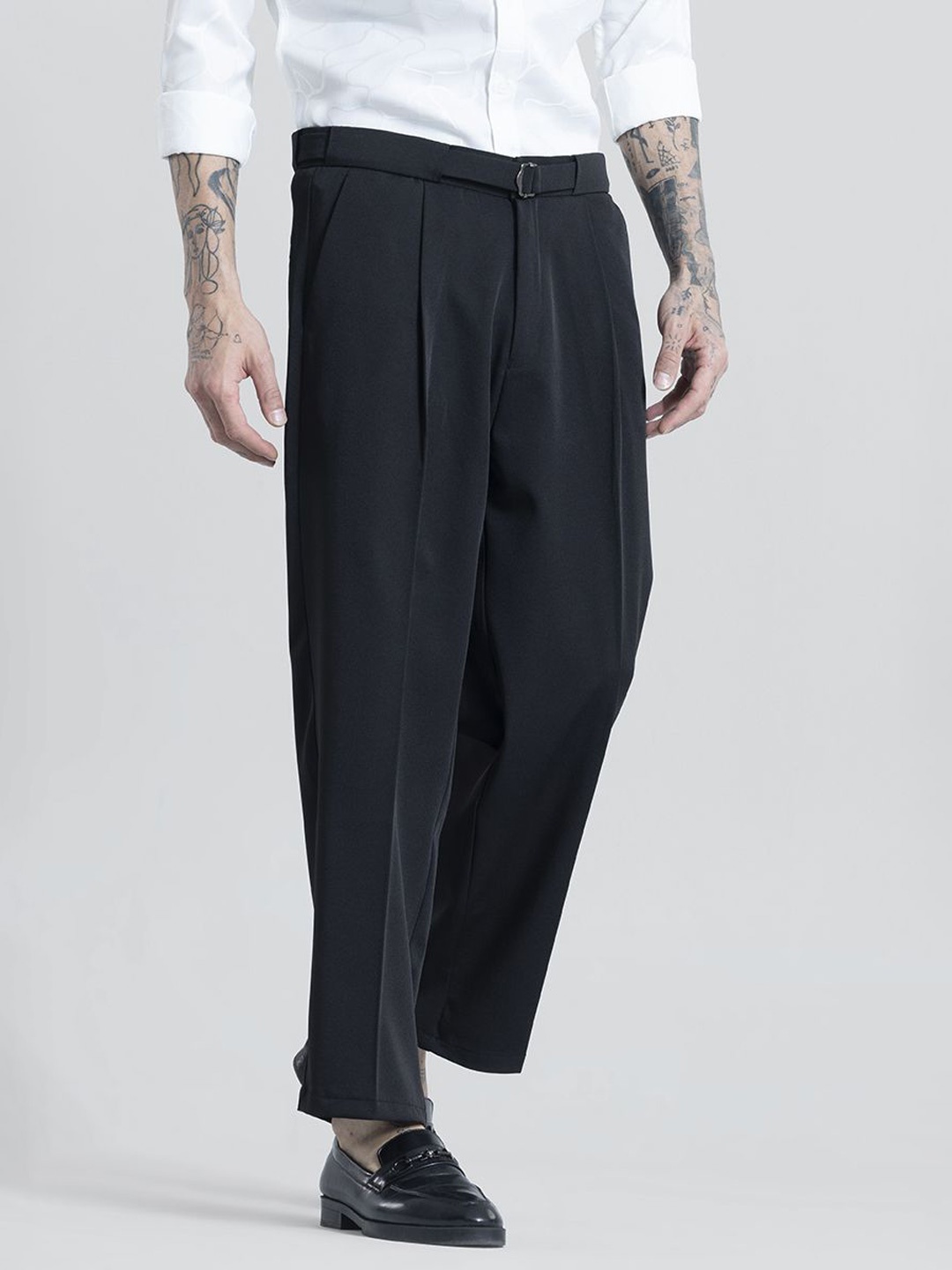 

Snitch Men Pleated SleekStyle Black Korean Pant