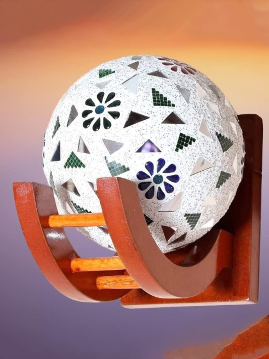 

KINIS Brown & White Printed Wooden Abstract Shaped Wall Lamp With Bulb