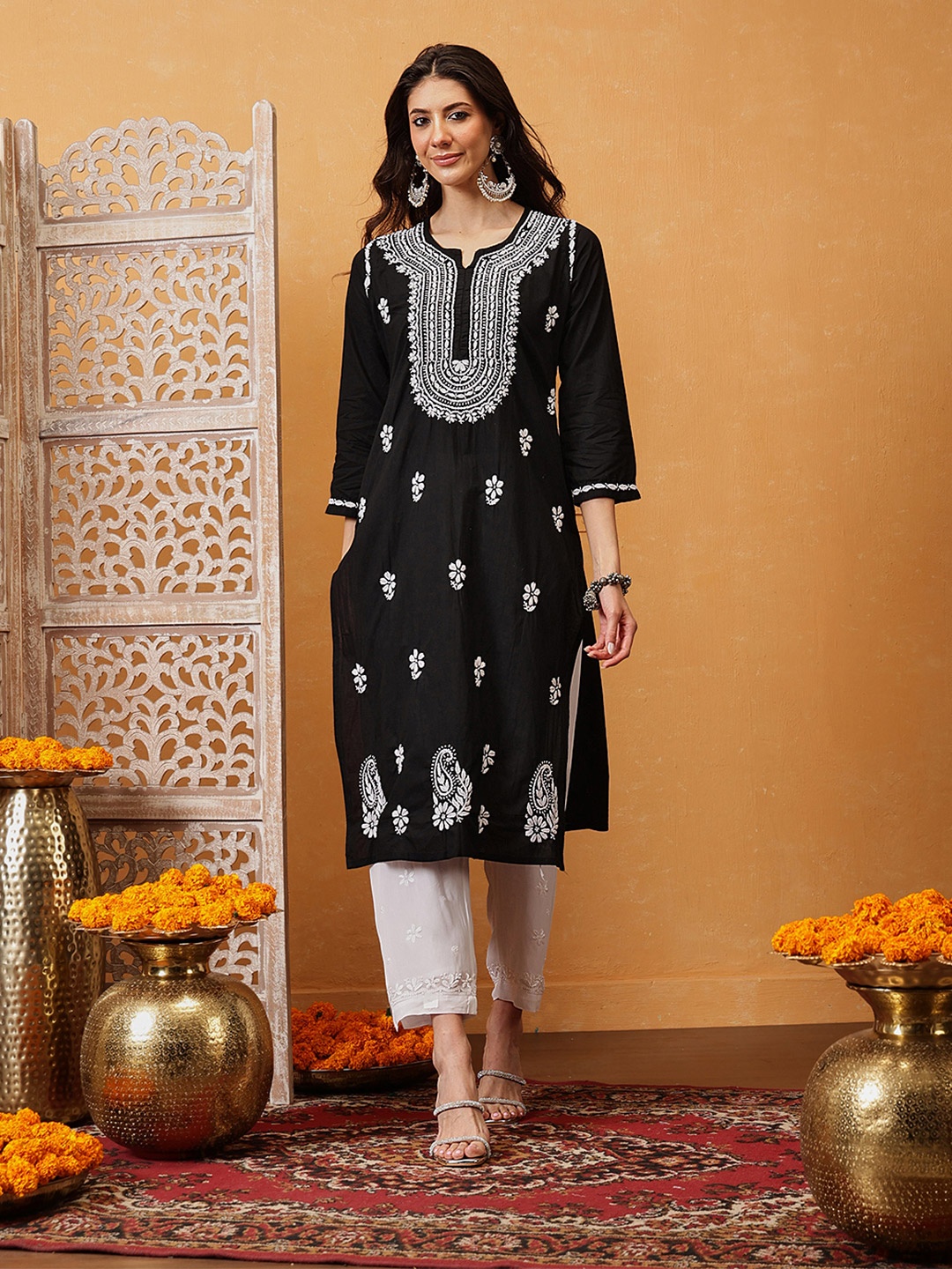 

ADA Women Paisley Embroidered Notch Neck Chikankari Straight Kurta, Black
