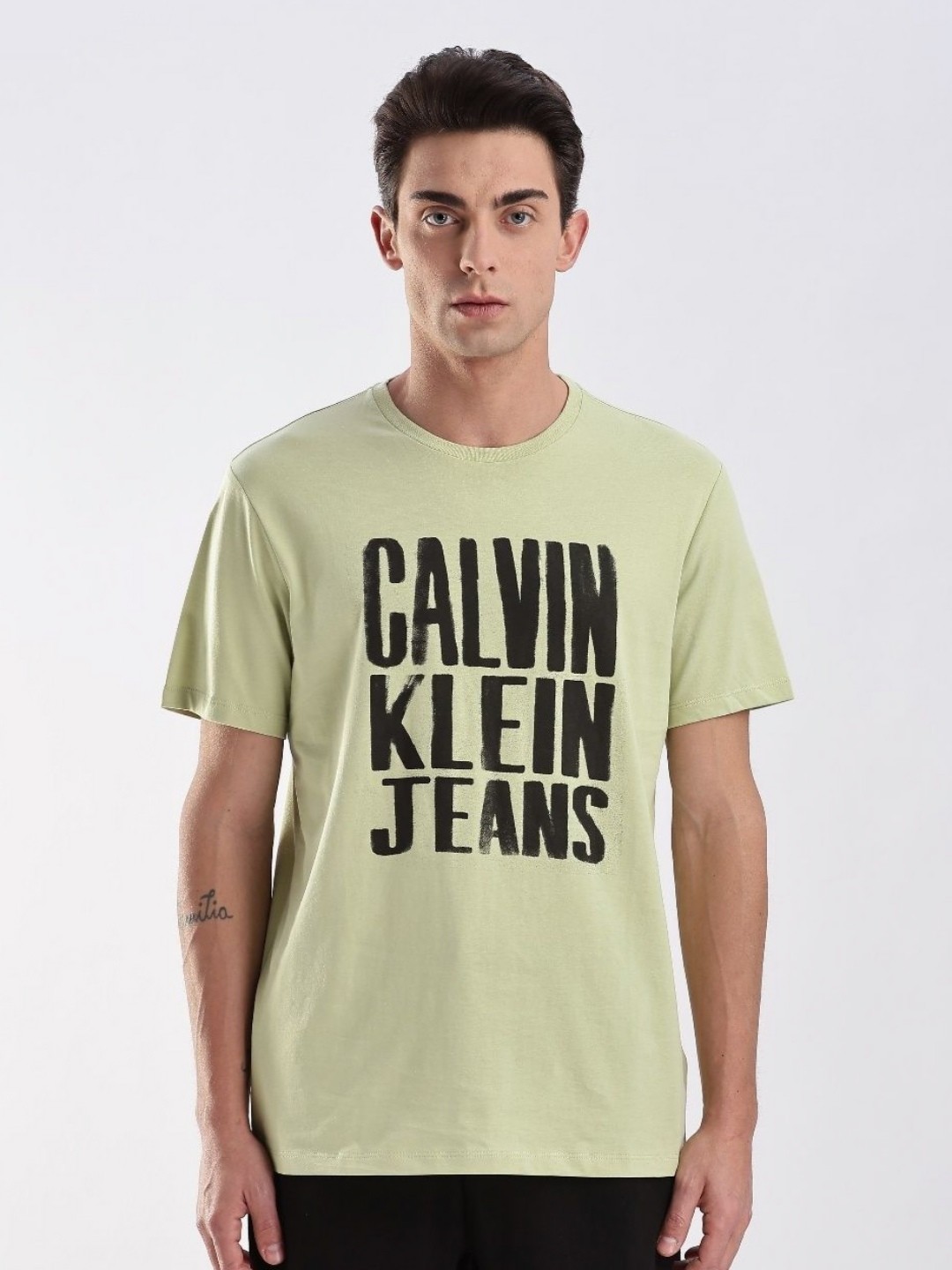 

Calvin Klein Jeans Men Brand Logo Printed T-shirt, Yellow