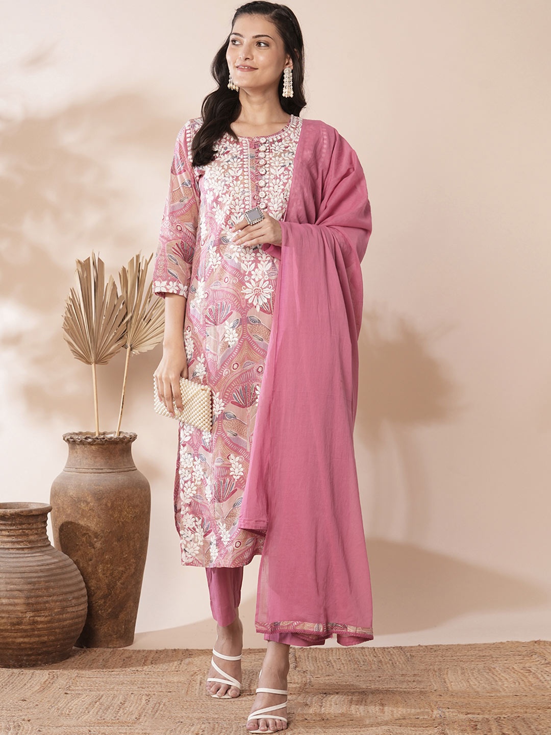 

FASHOR Floral Printed & Chikankari Embroidered Pure Cotton Kurta With Pant & Dupatta, Pink