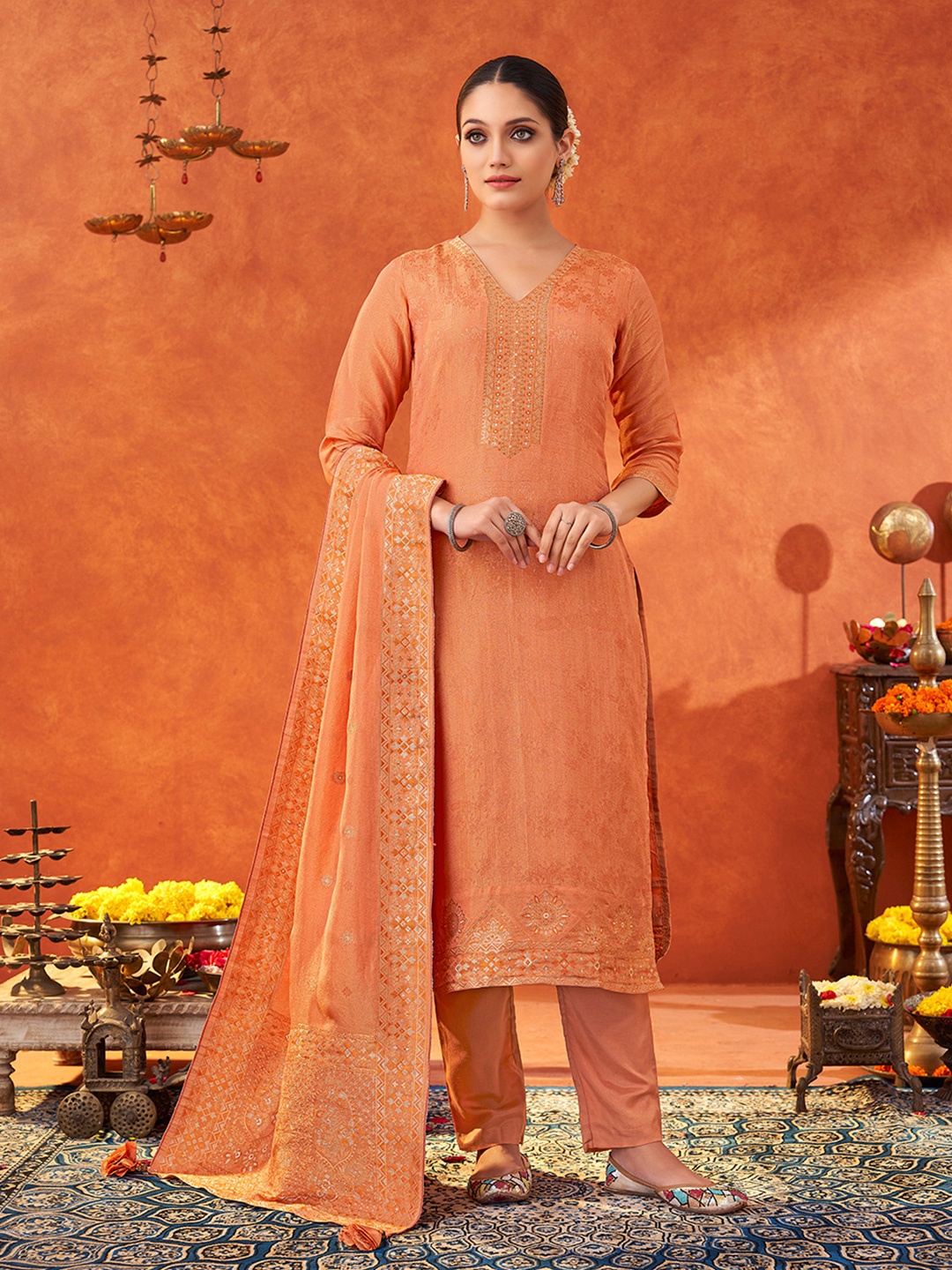 

DIVASTRI Woven Design V Neck Kurta With Trousers & Dupatta, Peach