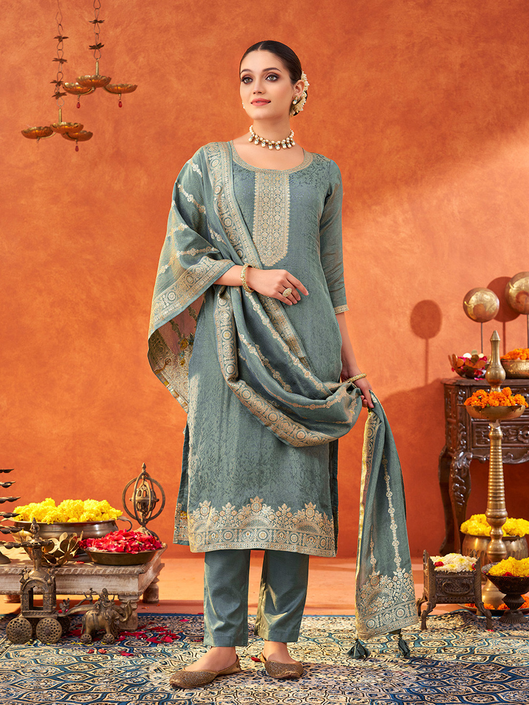 

DIVASTRI Woven Design Round Neck Kurta With Trousers & Dupatta, Grey