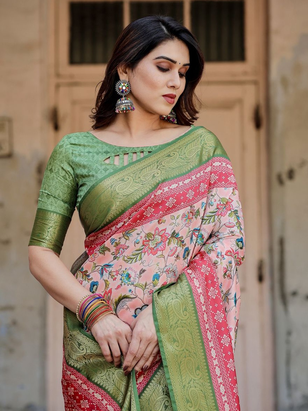 

ALMAARI FASHION Floral Printed Zari Pure Silk Tussar Saree, Green