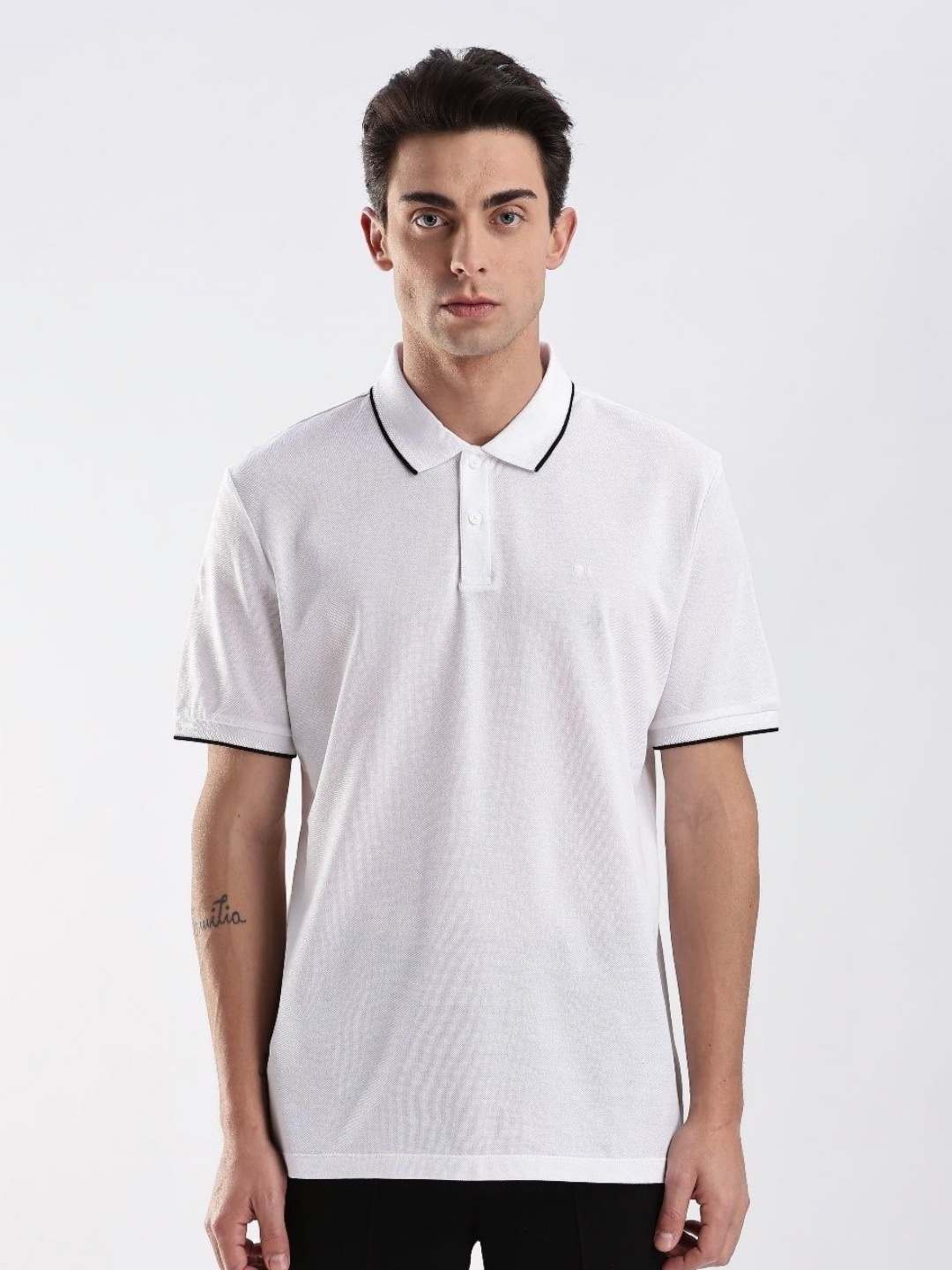

Calvin Klein Jeans Men Polo Collar T-shirt, White