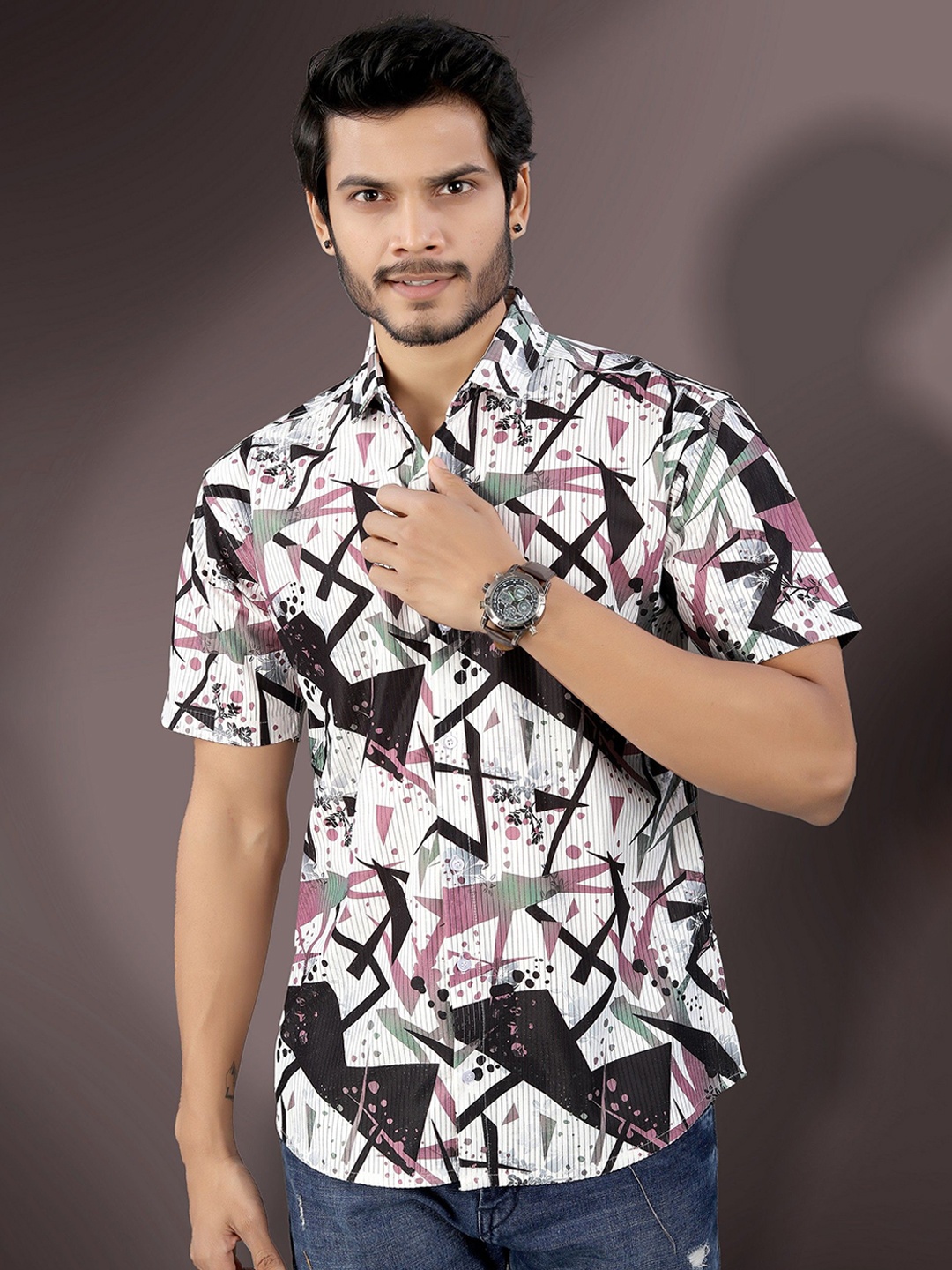 

Metronaut Men Semi Sheer Printed Casual Shirt, Burgundy