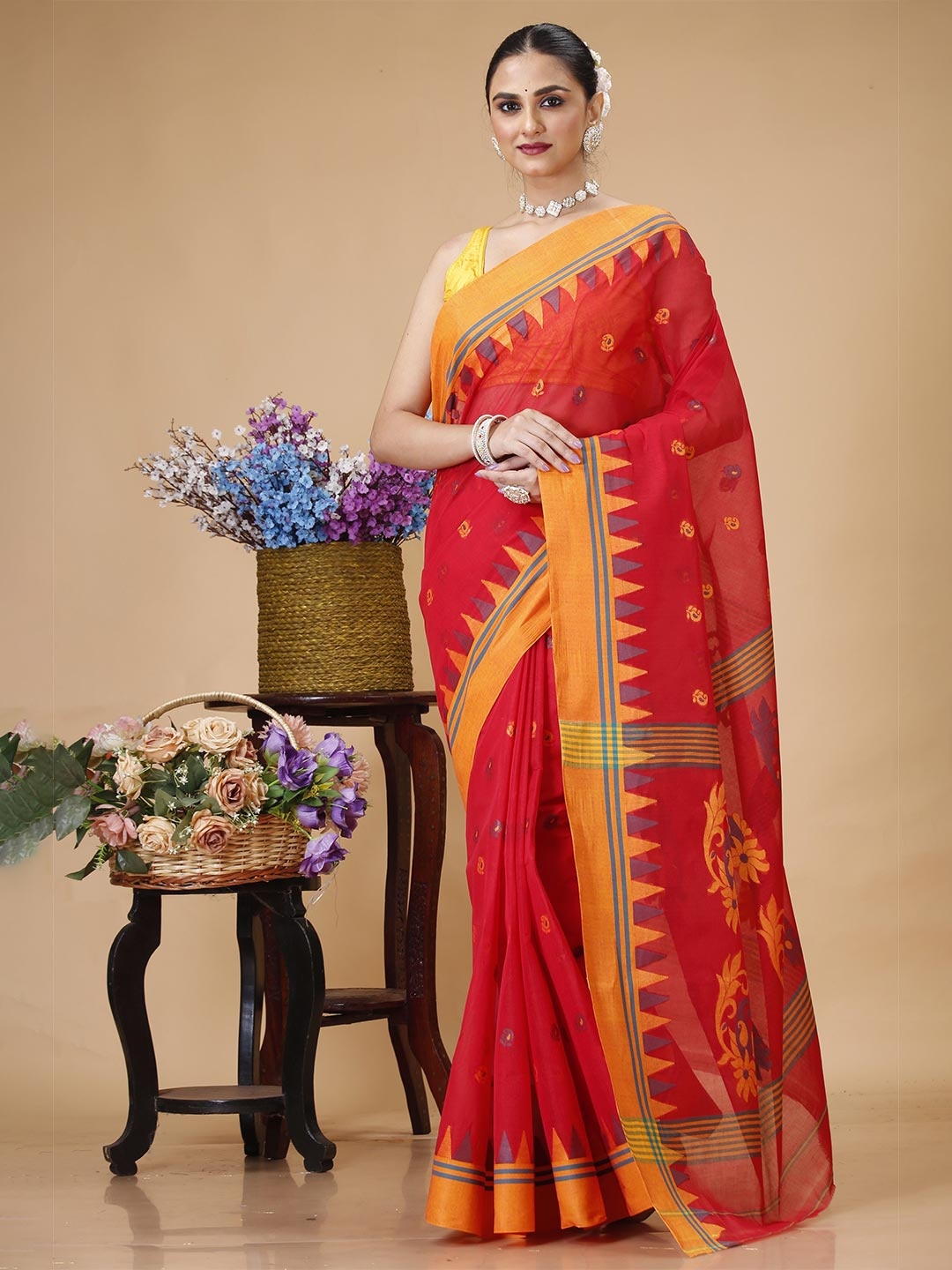 

SLAGHA Woven Design Pure Cotton Taant Saree, Red