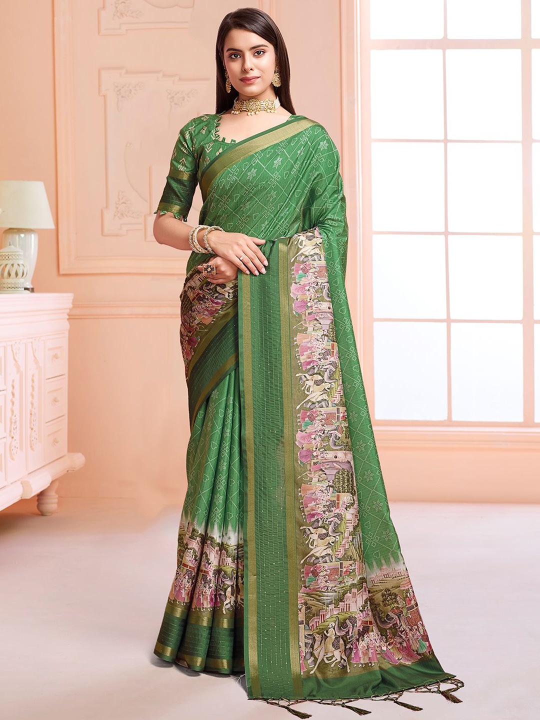 

Rekha Maniyar Kalamkari Sequinned Saree, Green