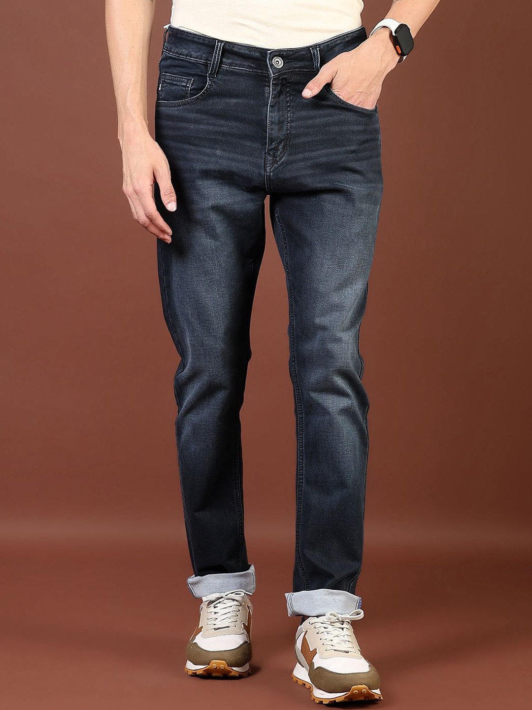 

V-Mart Men Cotton Regular Fit Mid-Rise Light Fade Jeans, Blue