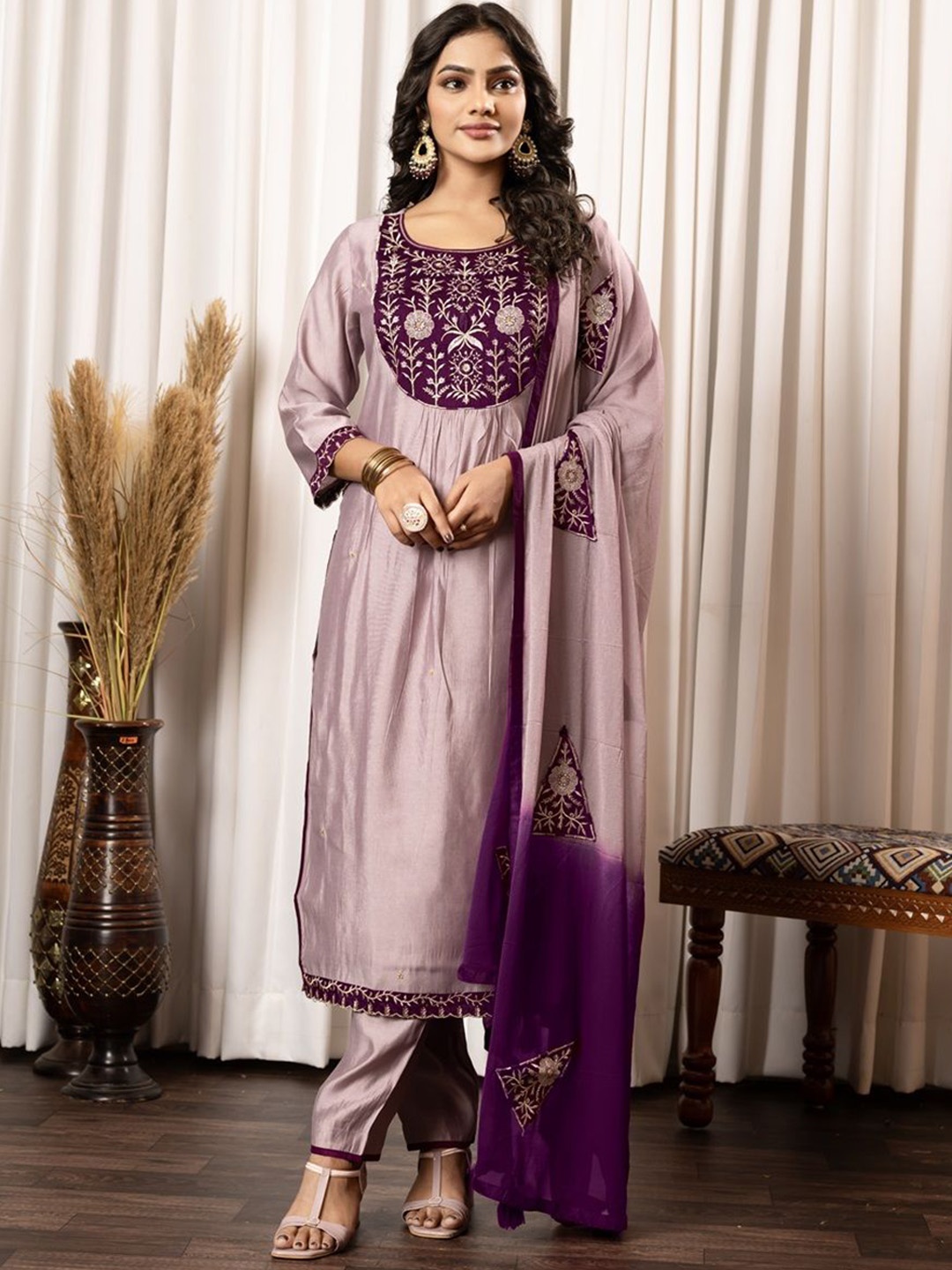 

DRESOUL Floral Embroidered Roman Silk Straight Kurta With Trousers And Dupatta, Purple