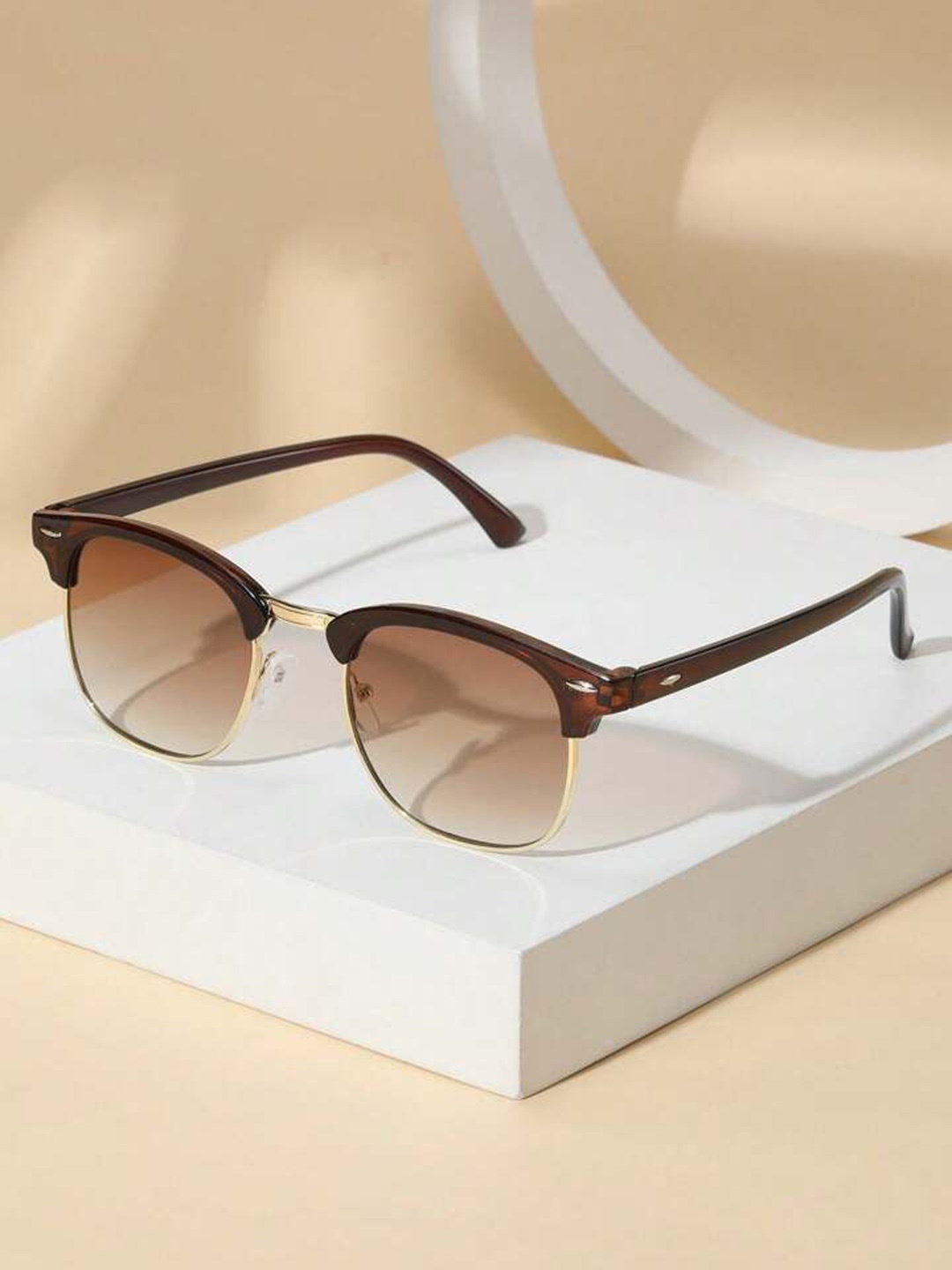 

FUNGLASSES Unisex Square Sunglasses with UV Protected Lens, Brown